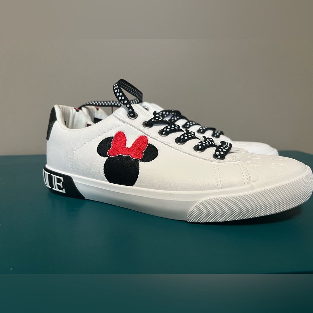 Disney womens White and Red Minnie Sneakers